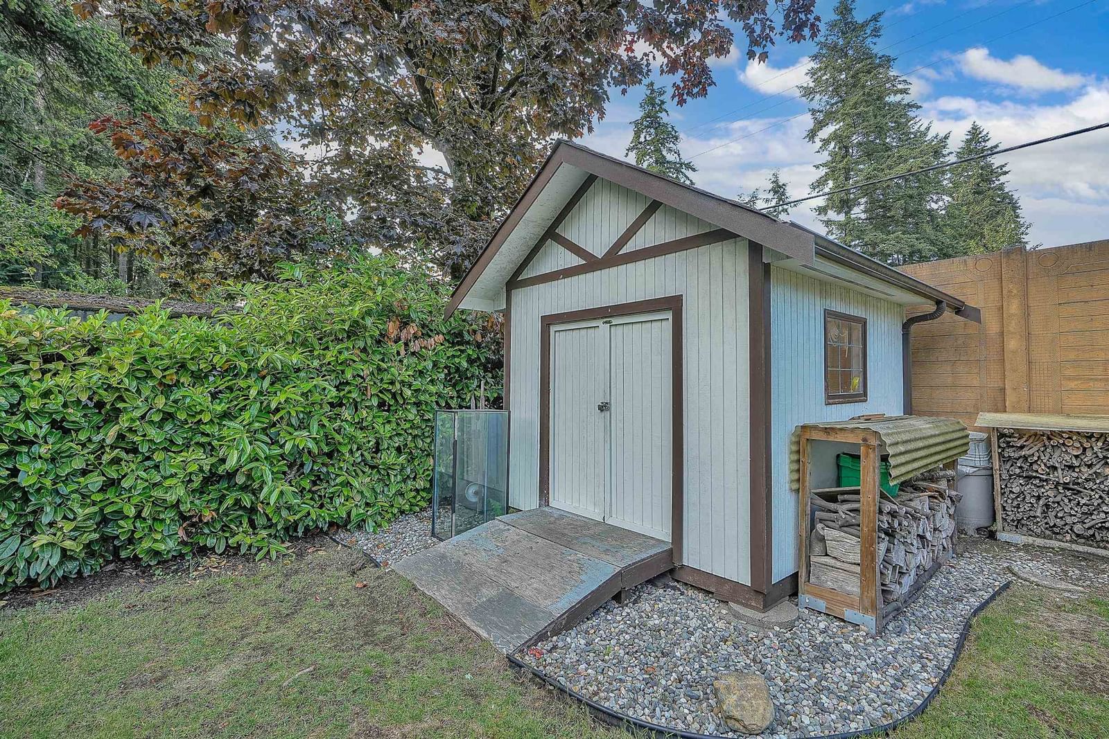 Listing Image 18
