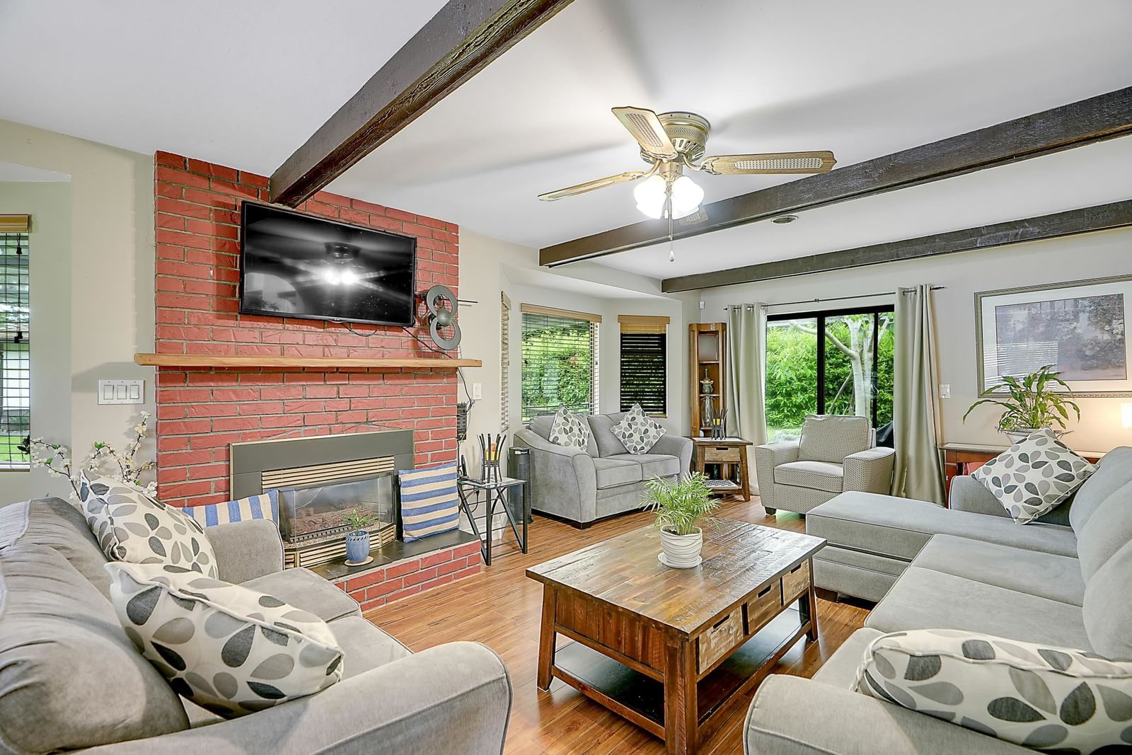 Listing Image 19