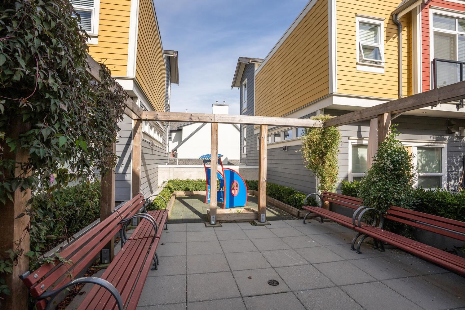 Listing Image 14