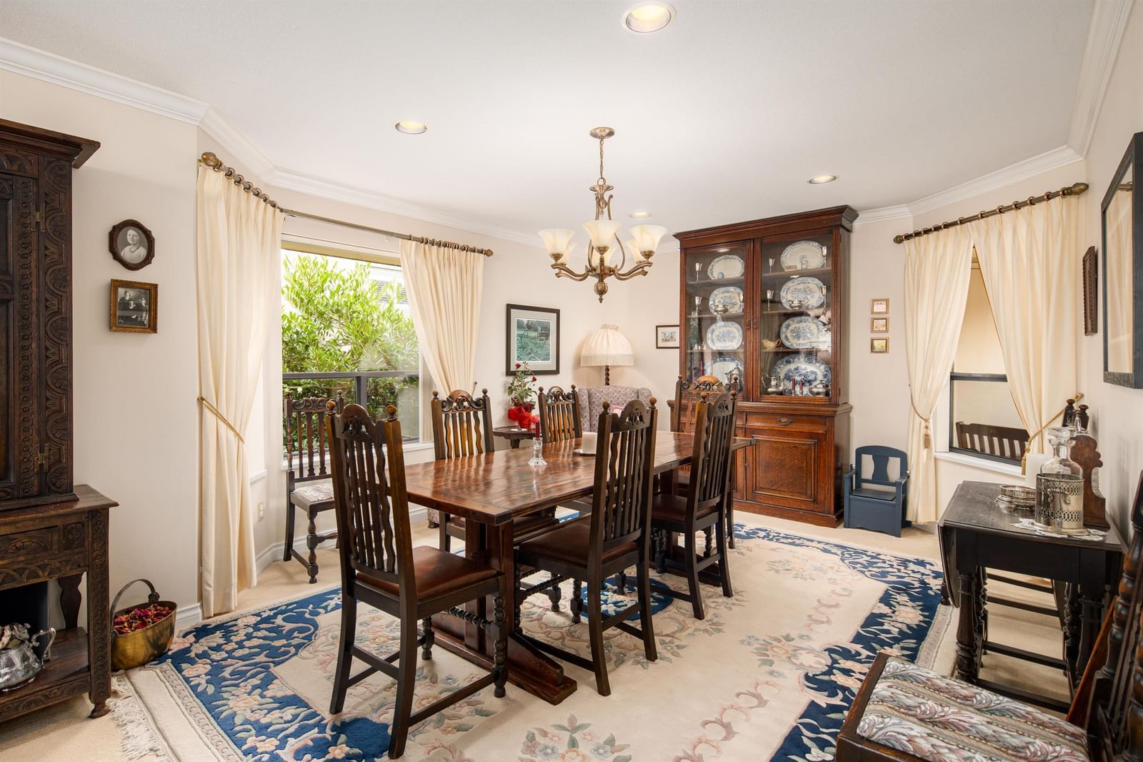 Listing Image 11