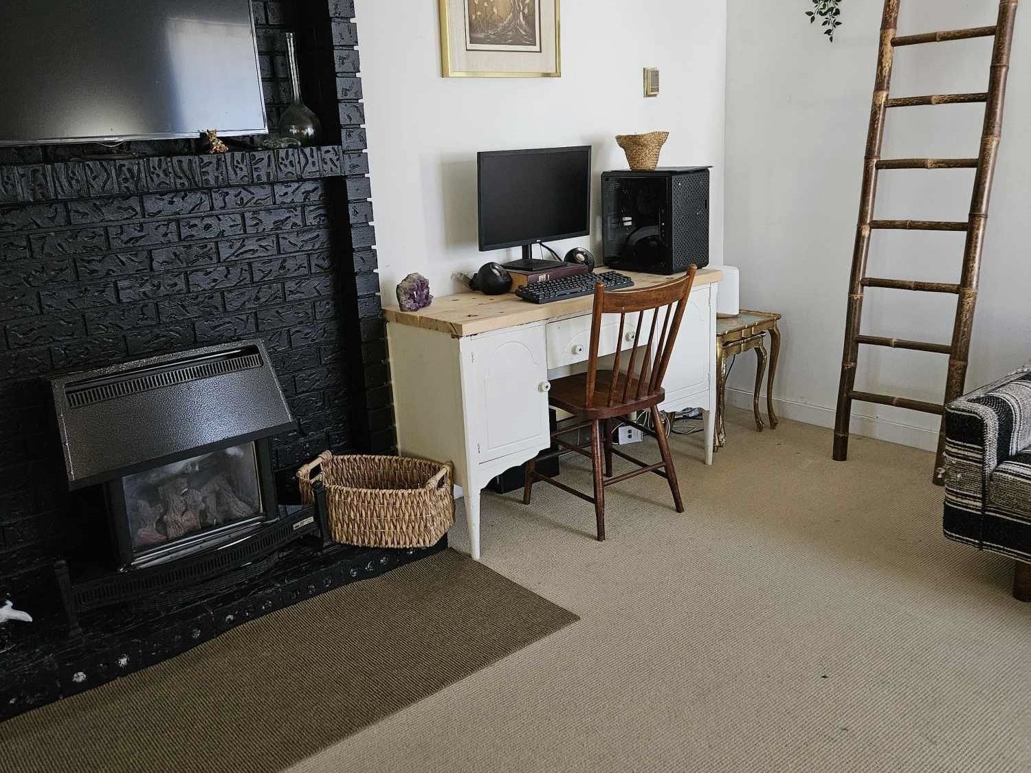 Listing Image 9