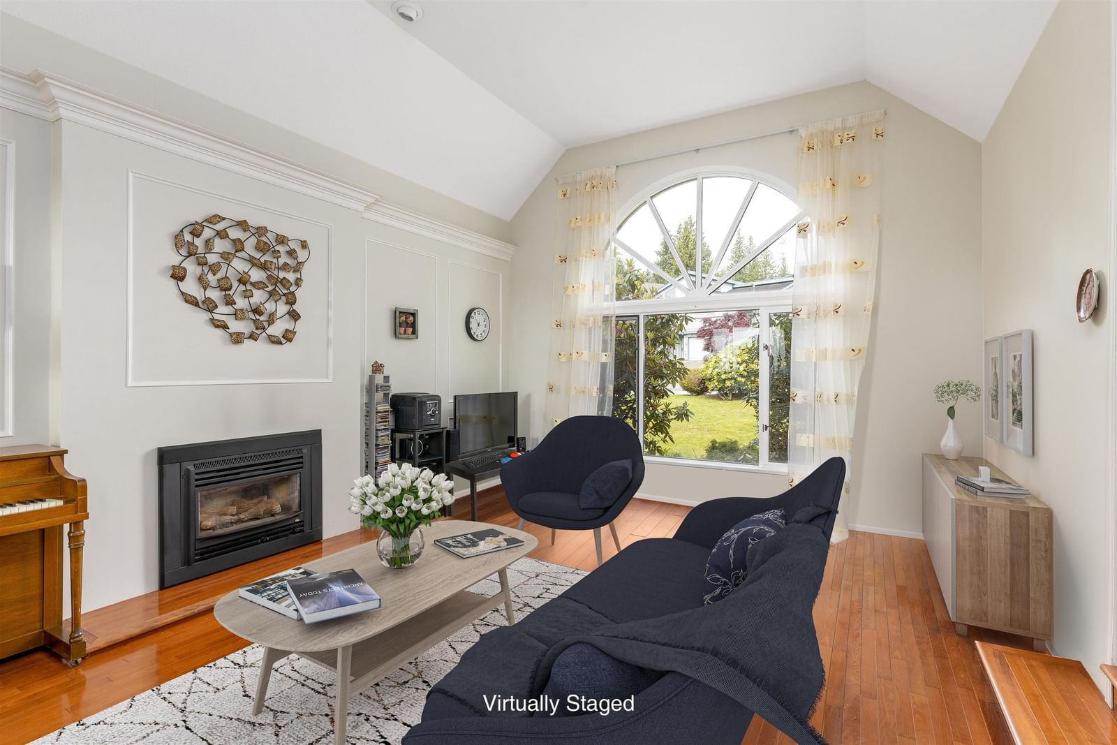 Listing Image 5