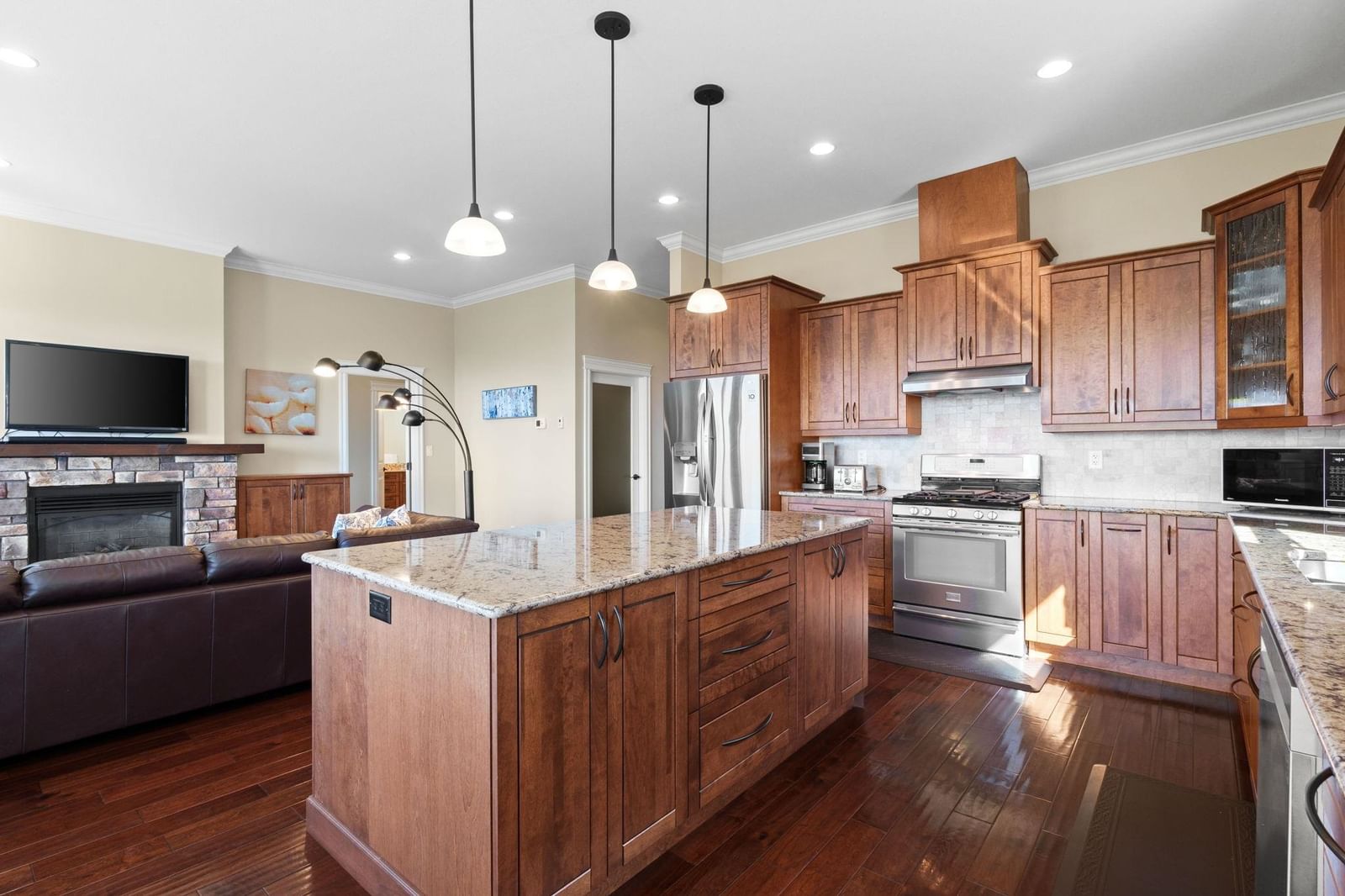 Listing Image 10