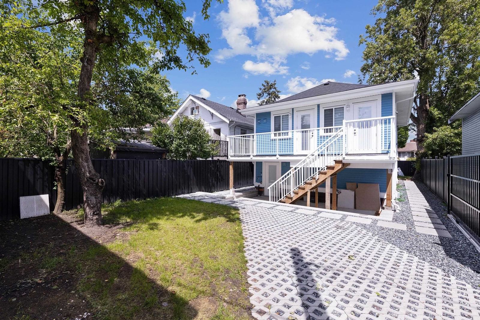 Listing Image 20