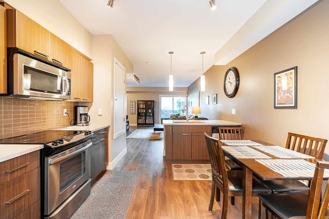 Listing Image 10