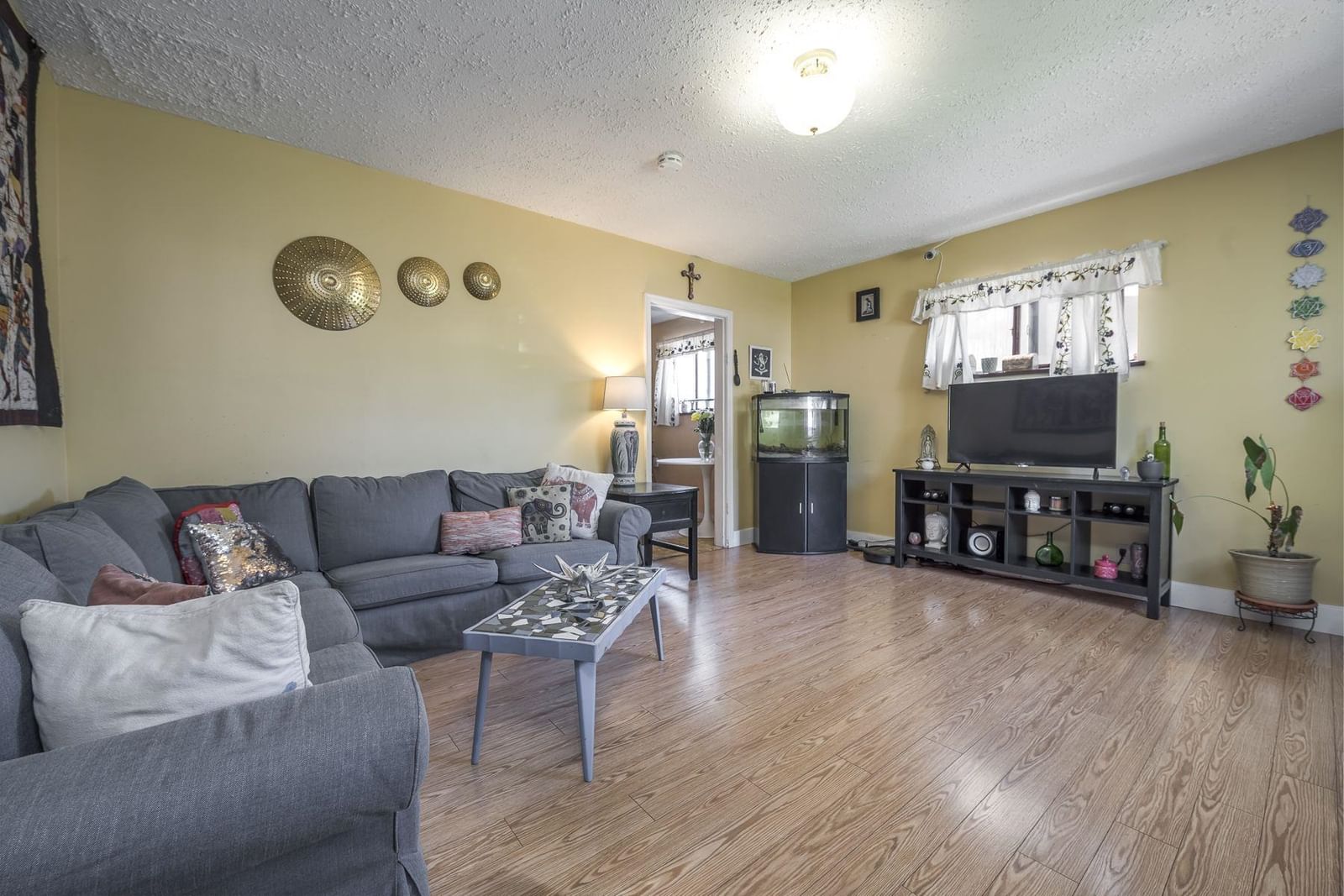 Listing Image 14