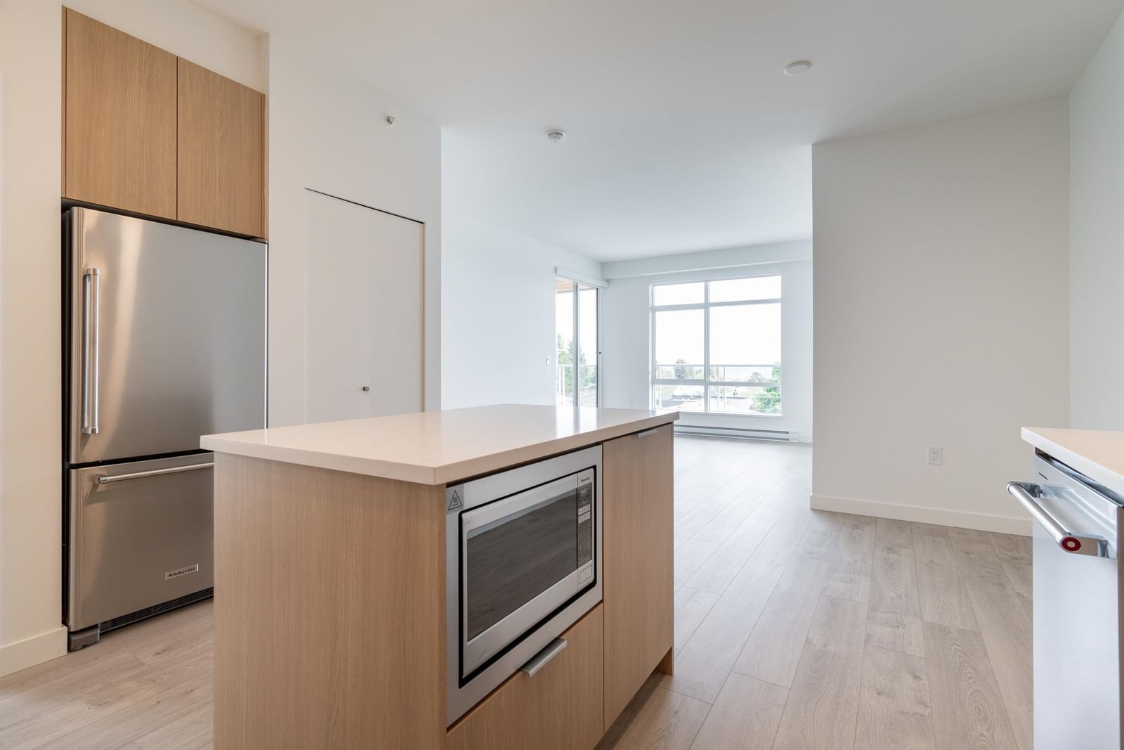 Listing Image 9