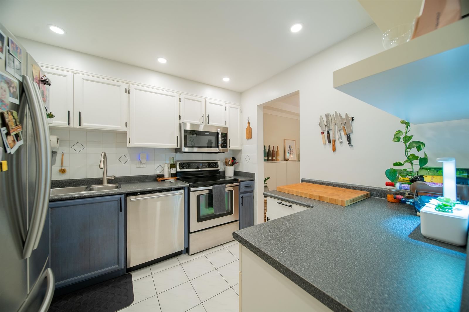 Listing Image 14