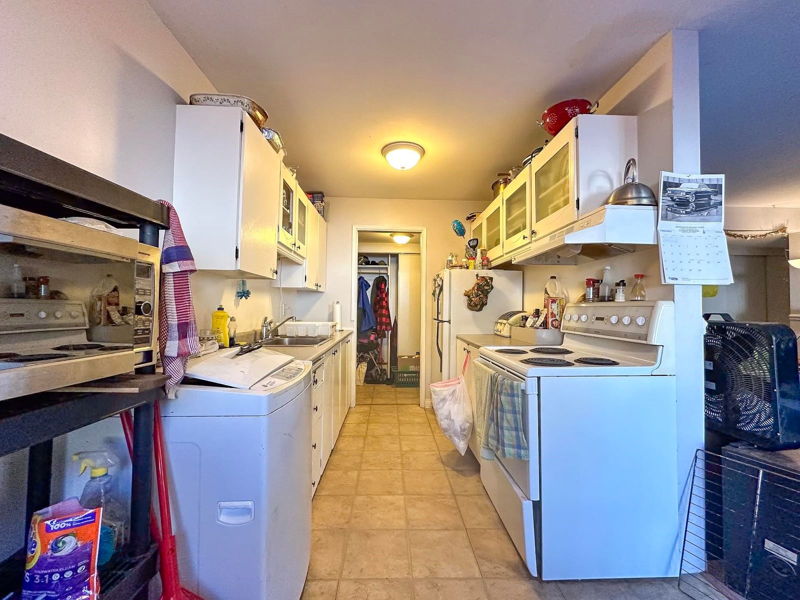 Listing Image 8