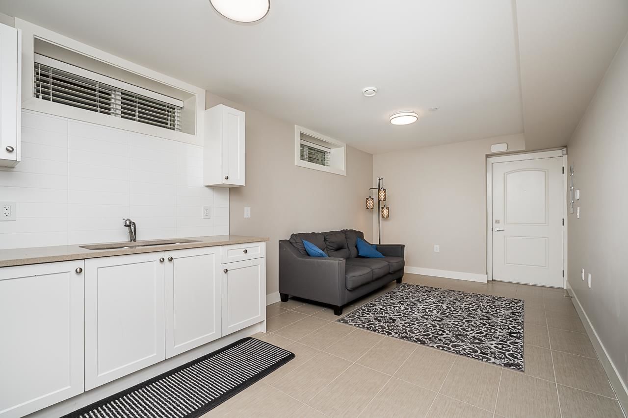 Listing Image 20