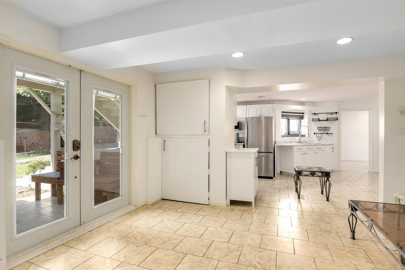 BSMT - 1476 Lansdowne Drive, Coquitlam, V3E 2S8 | Image 3