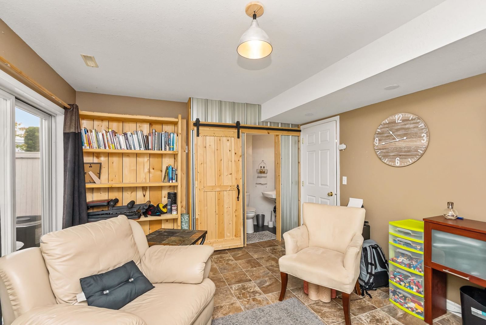 Listing Image 32