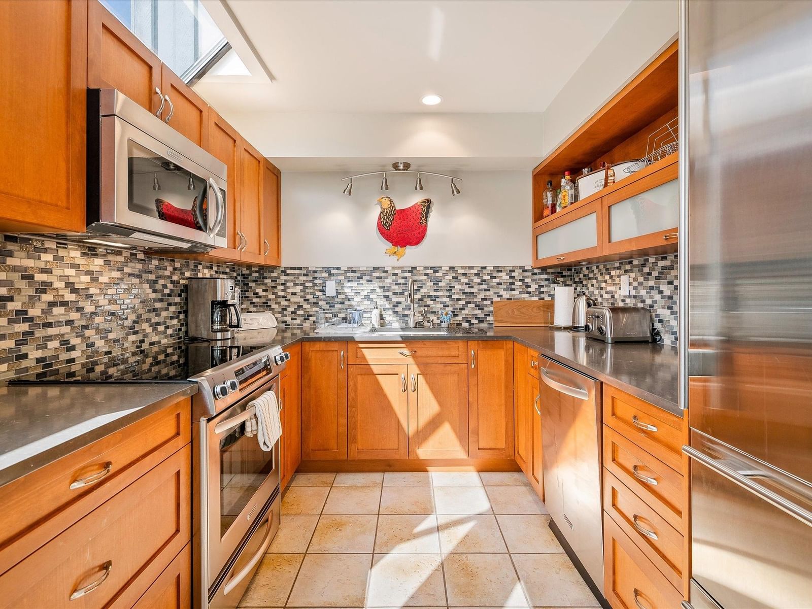 Listing Image 9