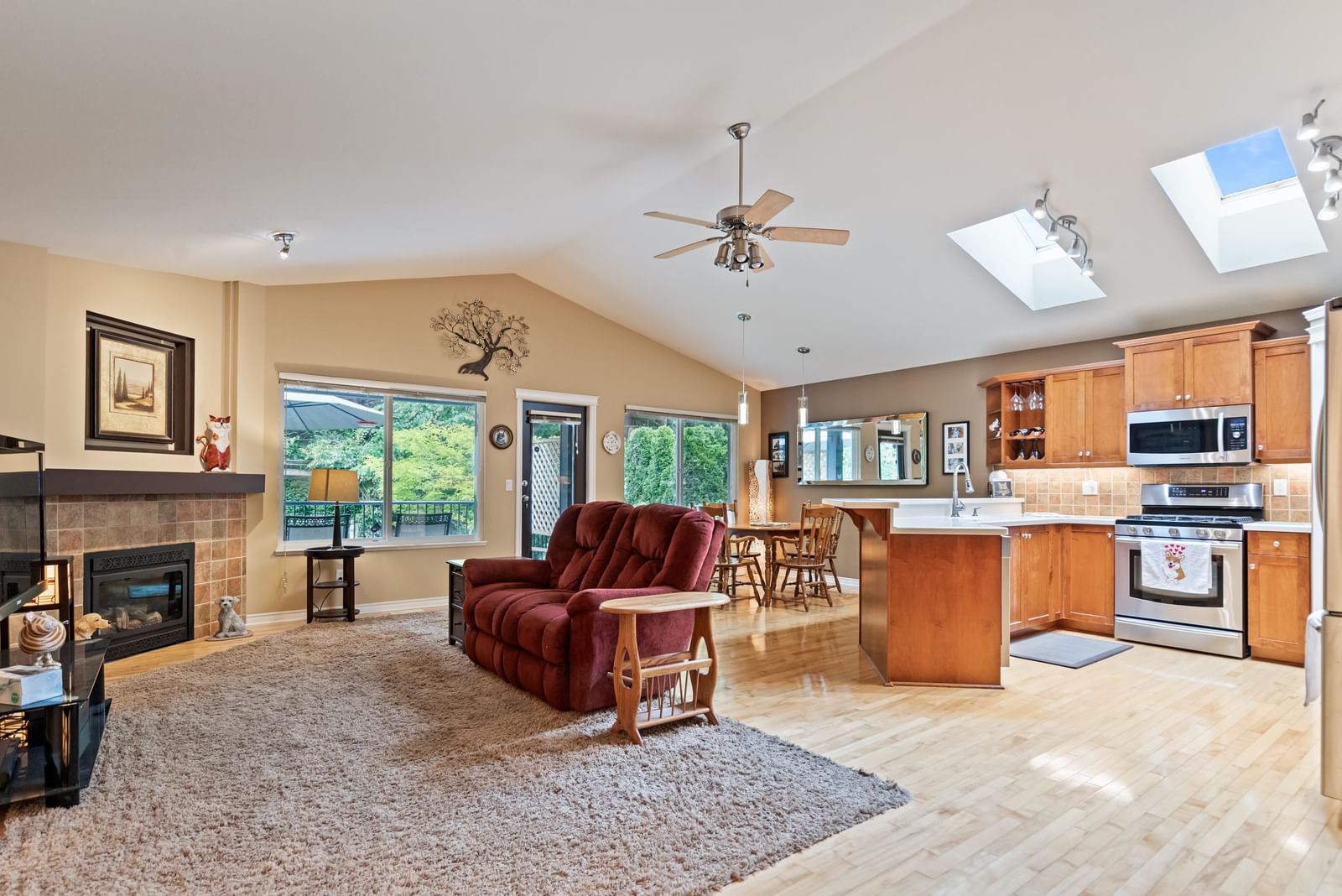 Listing Image 13