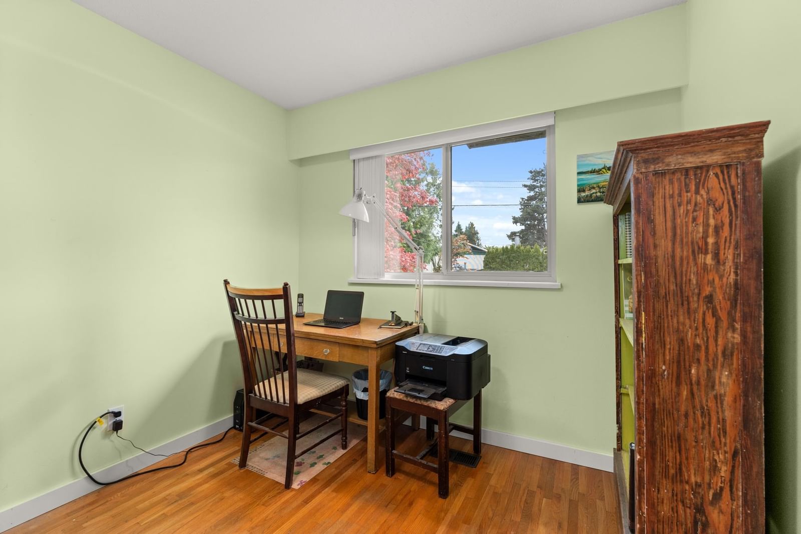Listing Image 16