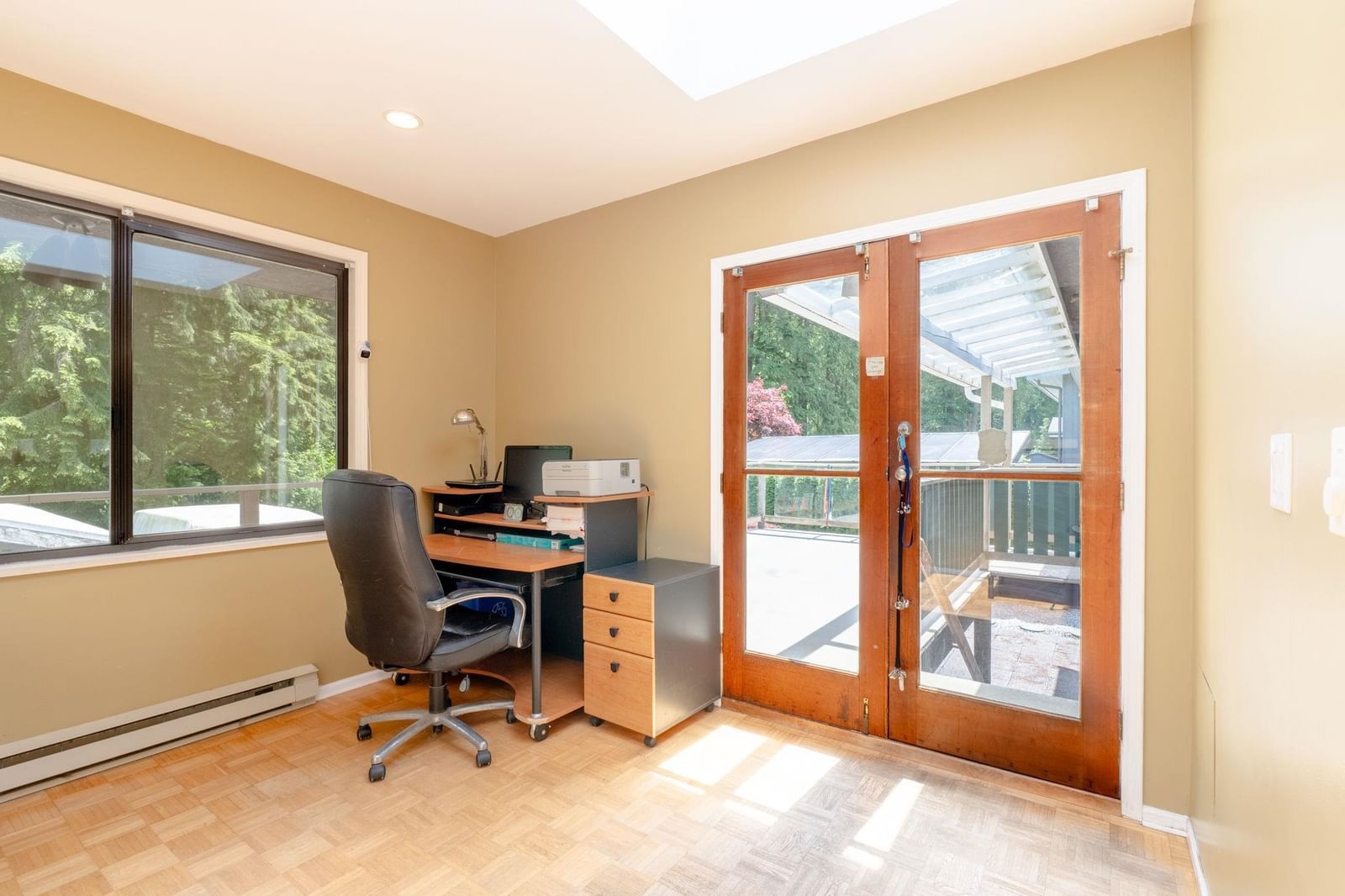 Listing Image 15