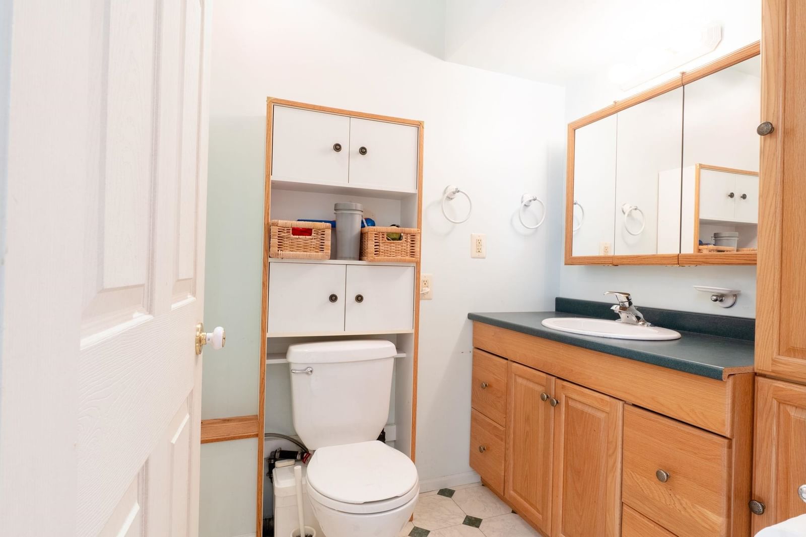 Listing Image 16