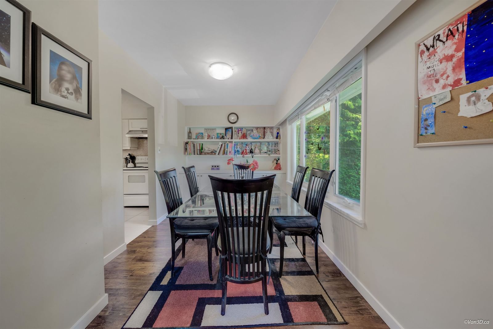 Listing Image 5
