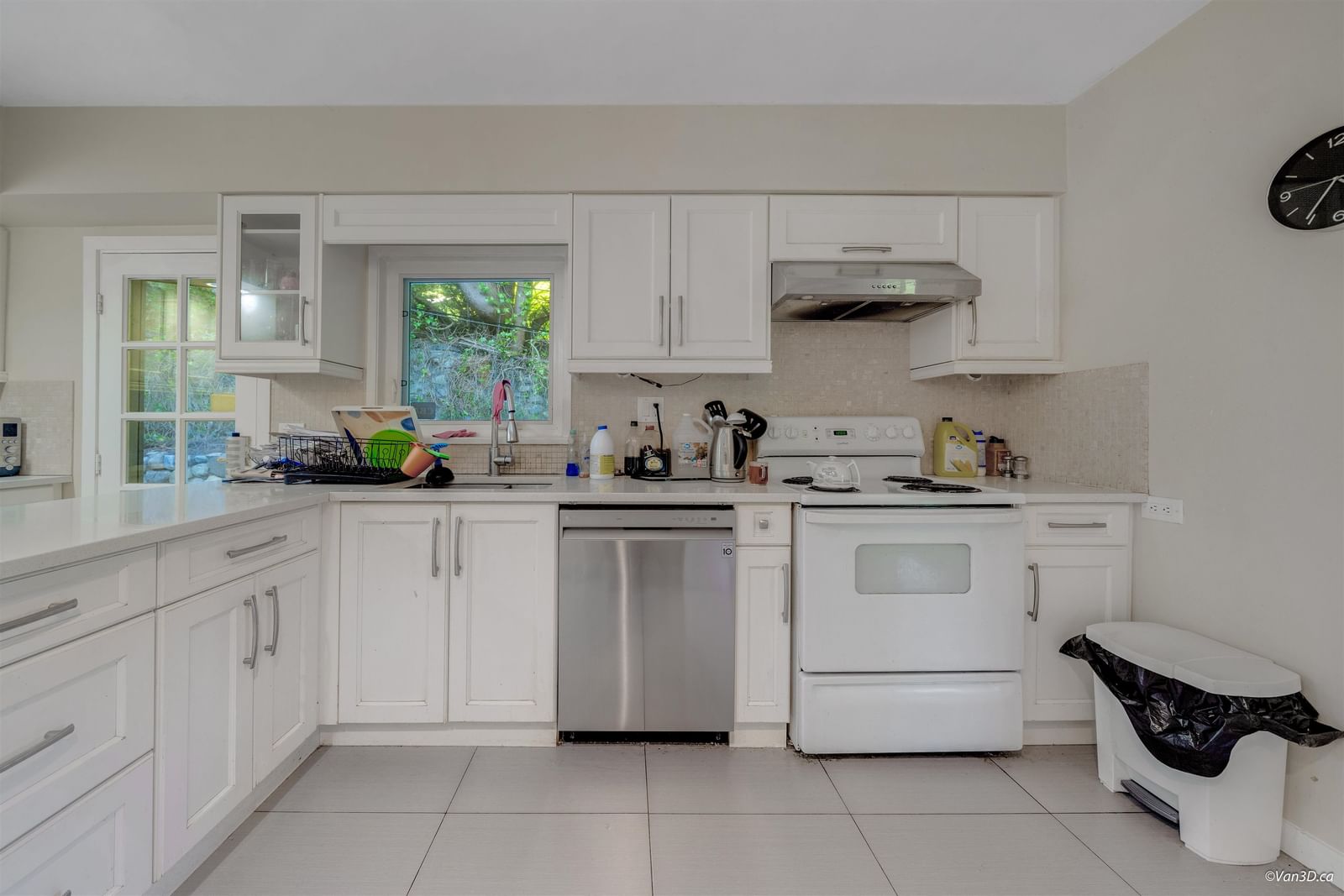 Listing Image 8