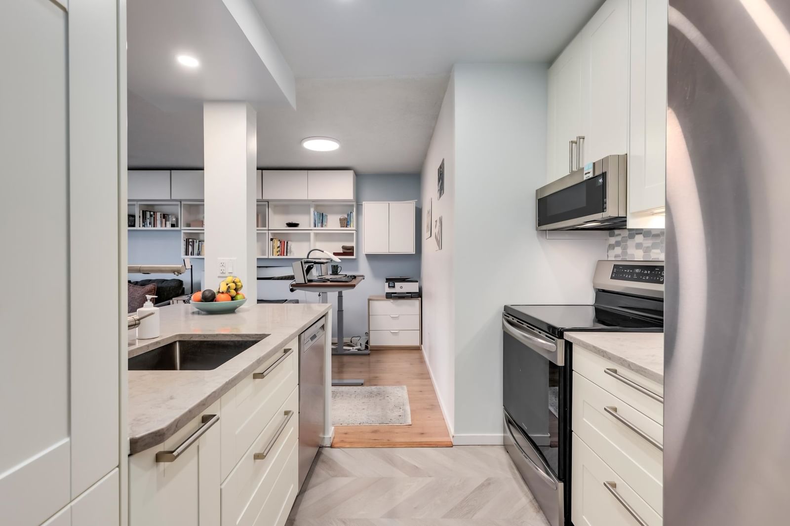 Listing Image 9