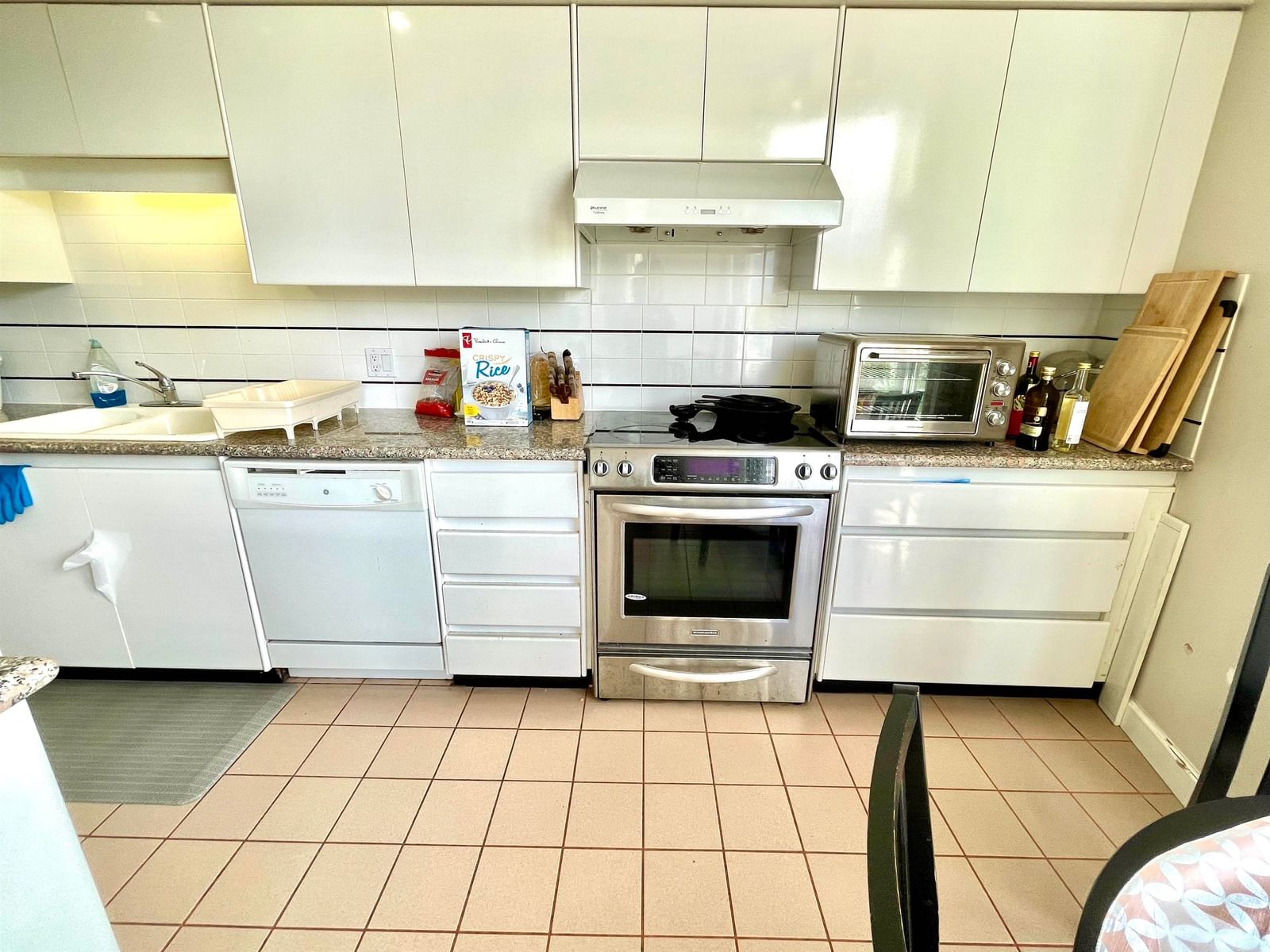 Listing Image 16
