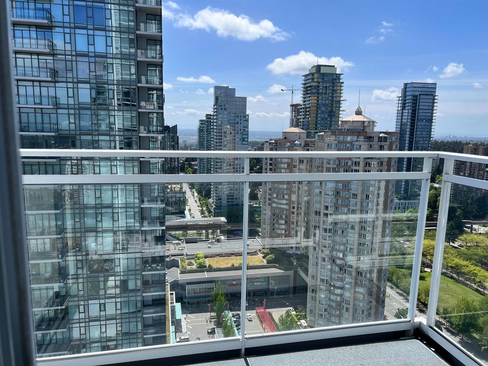 Listing Image 10