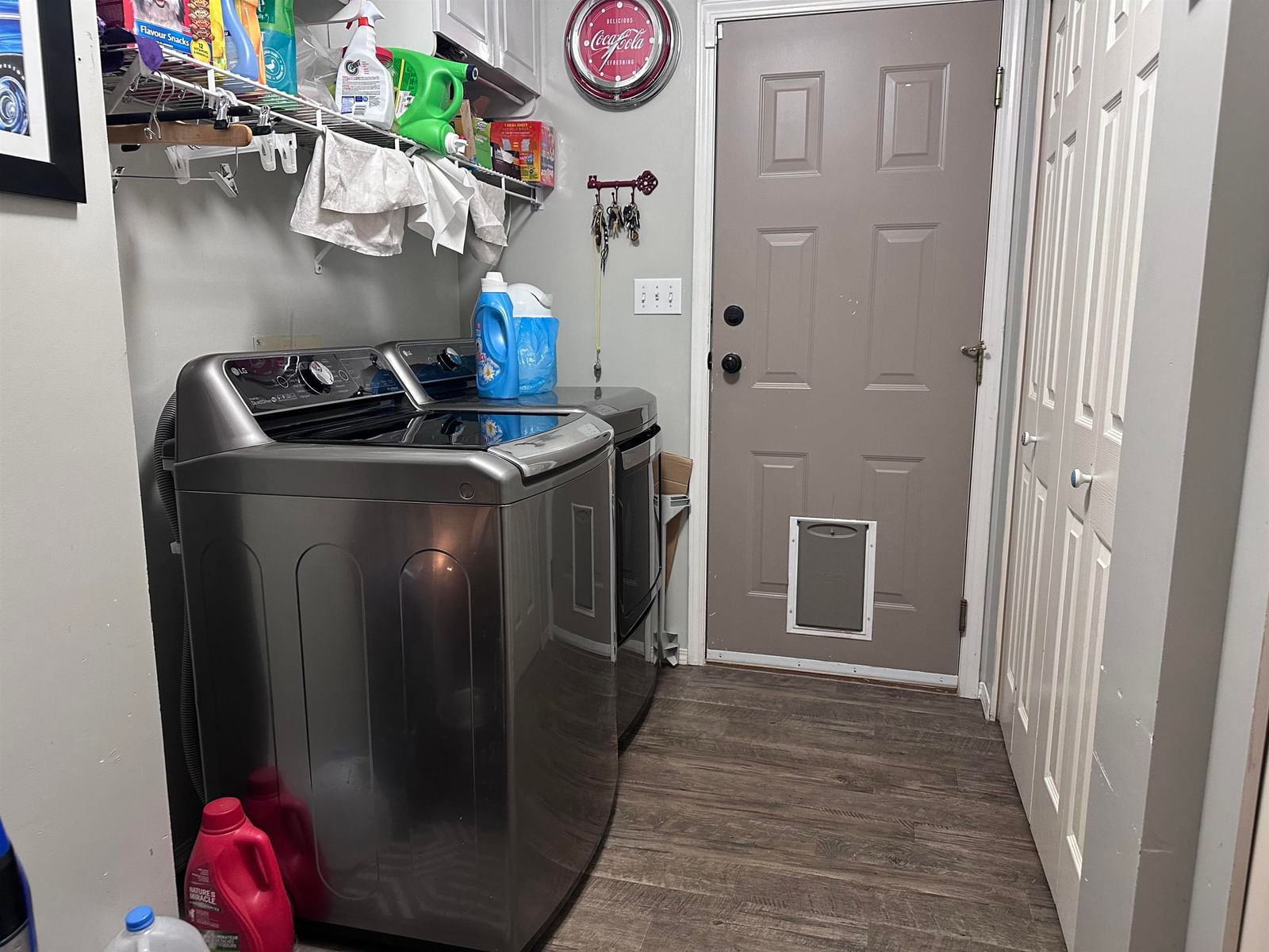 Listing Image 12