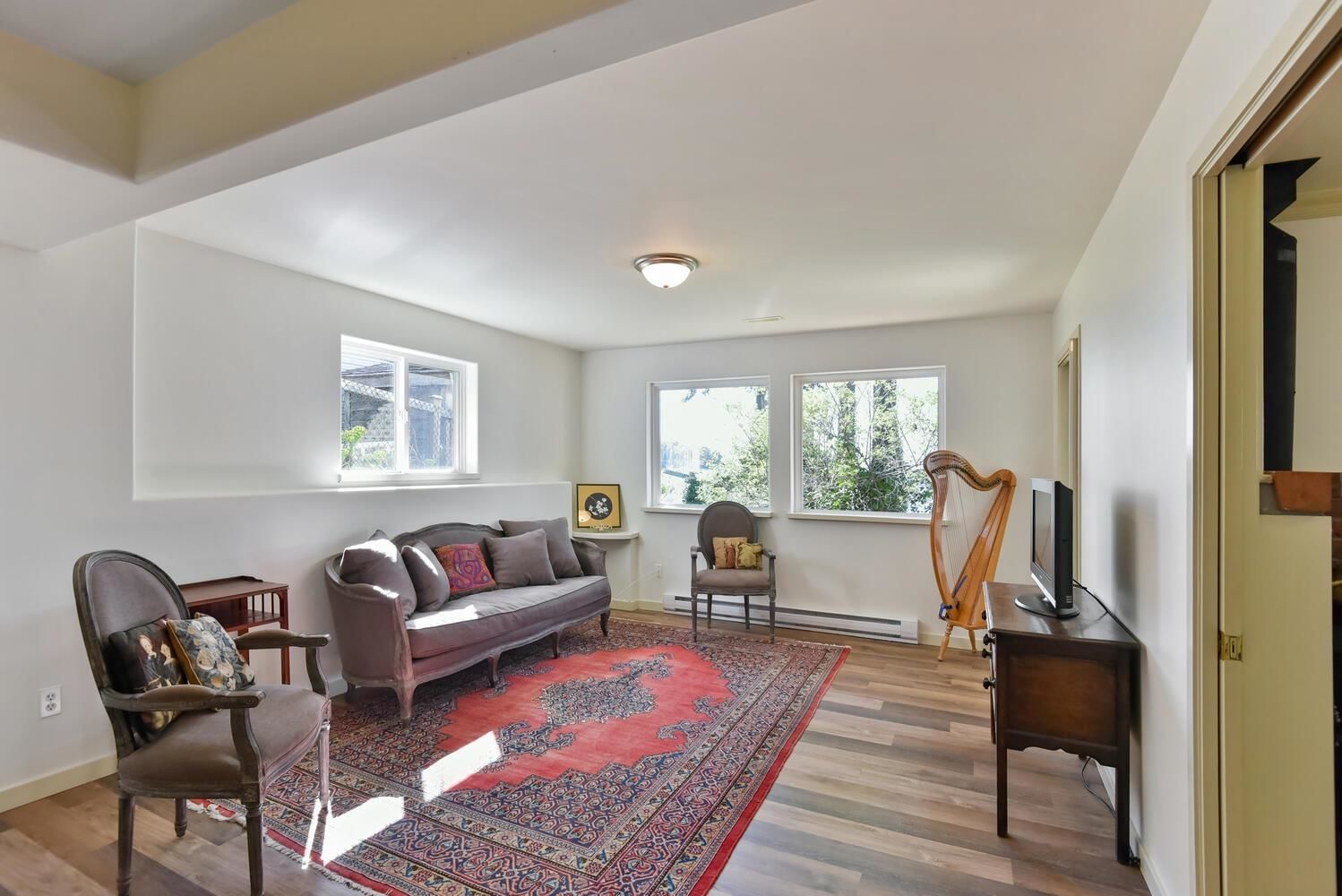 Listing Image 22