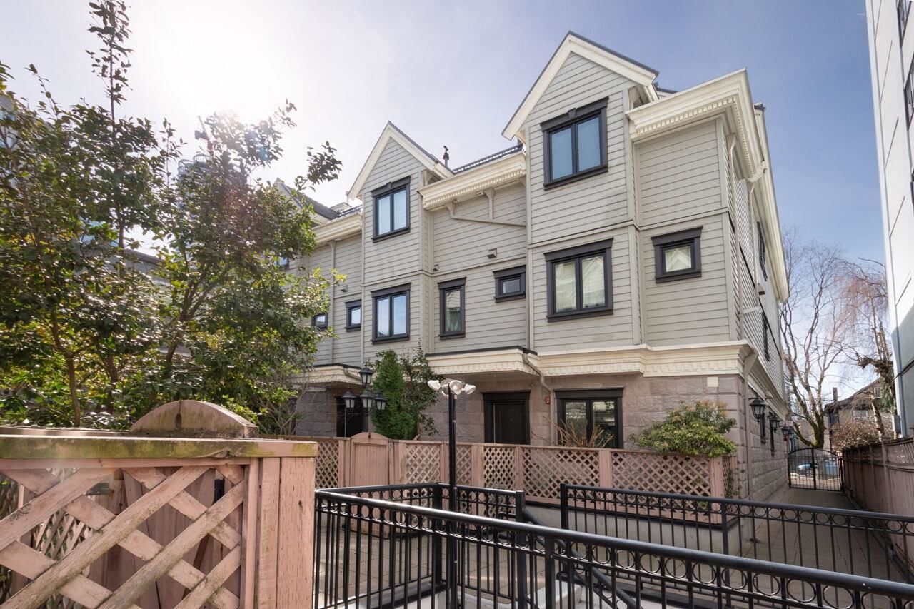 Listing Image 19