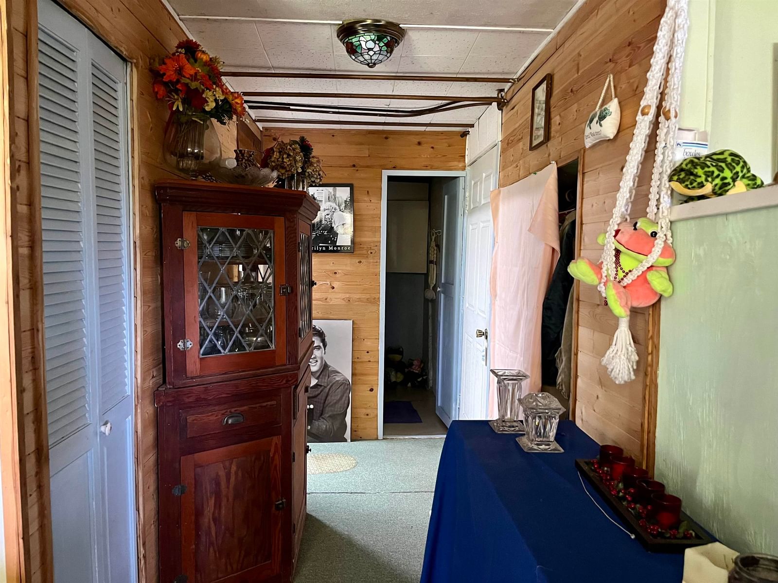 Listing Image 16