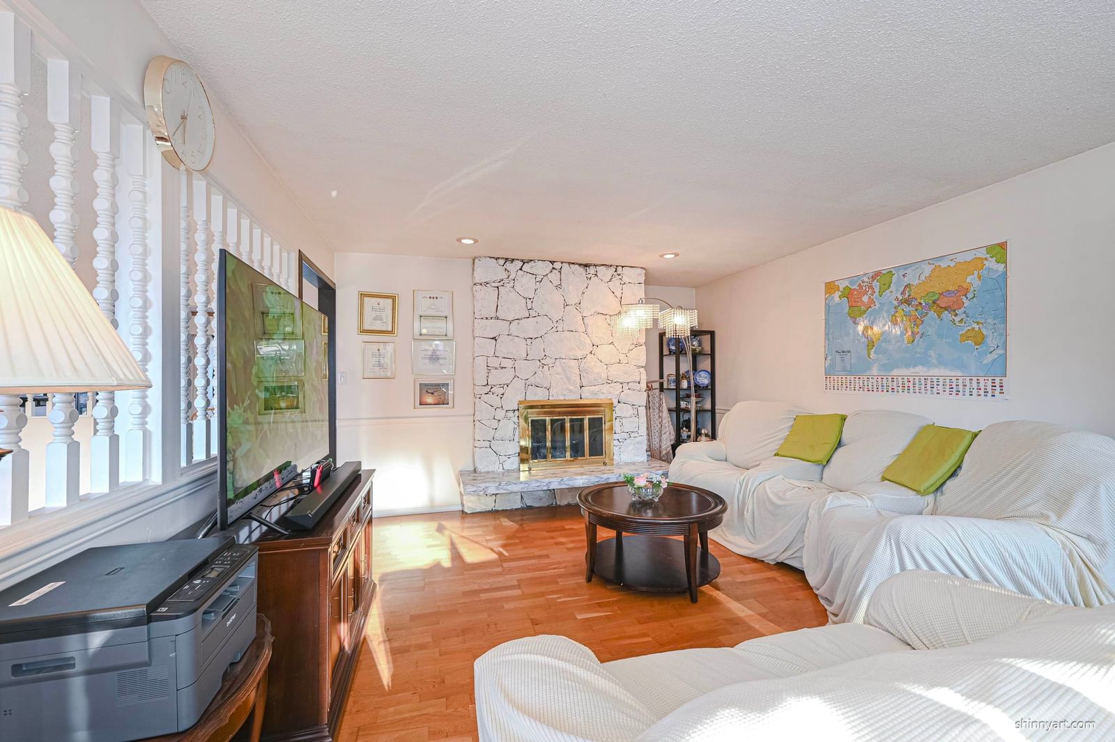 Listing Image 14