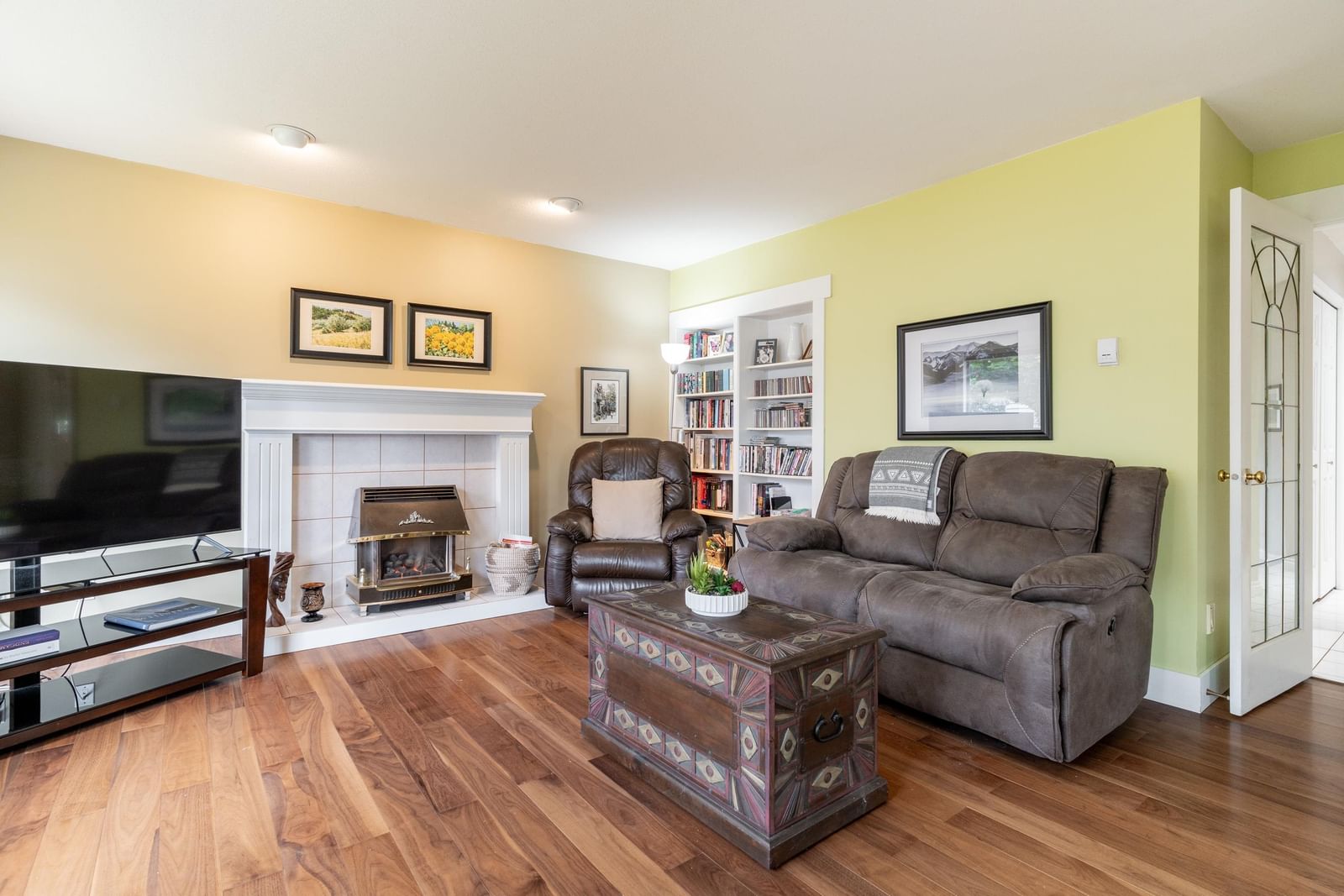 Listing Image 18