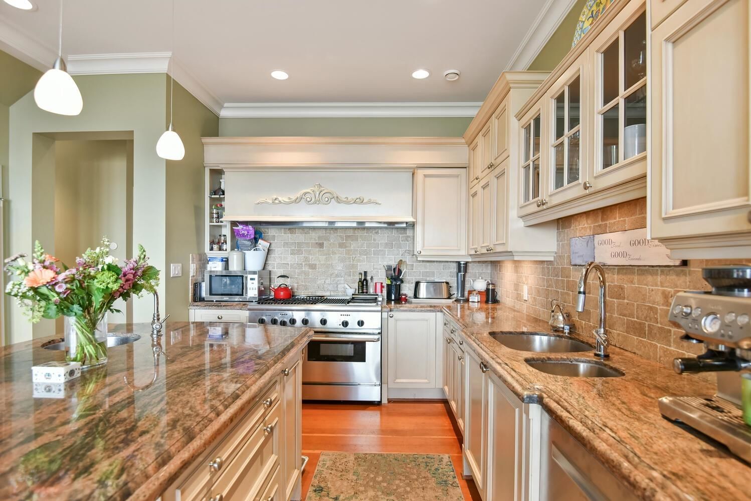 Listing Image 15