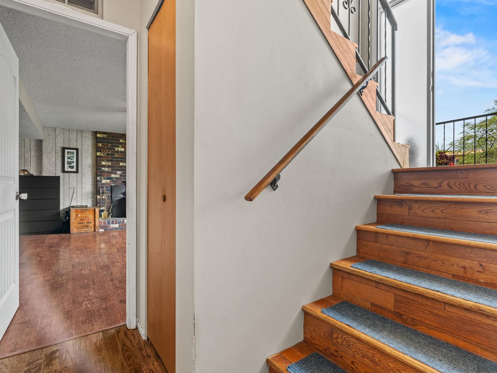 Listing Image 22