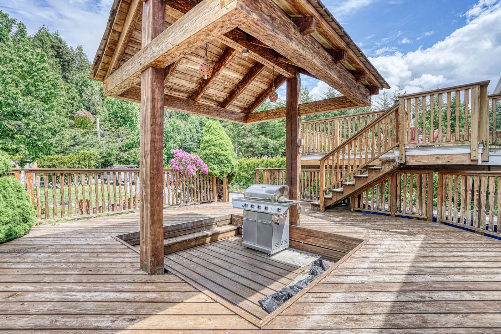 Listing Image 12
