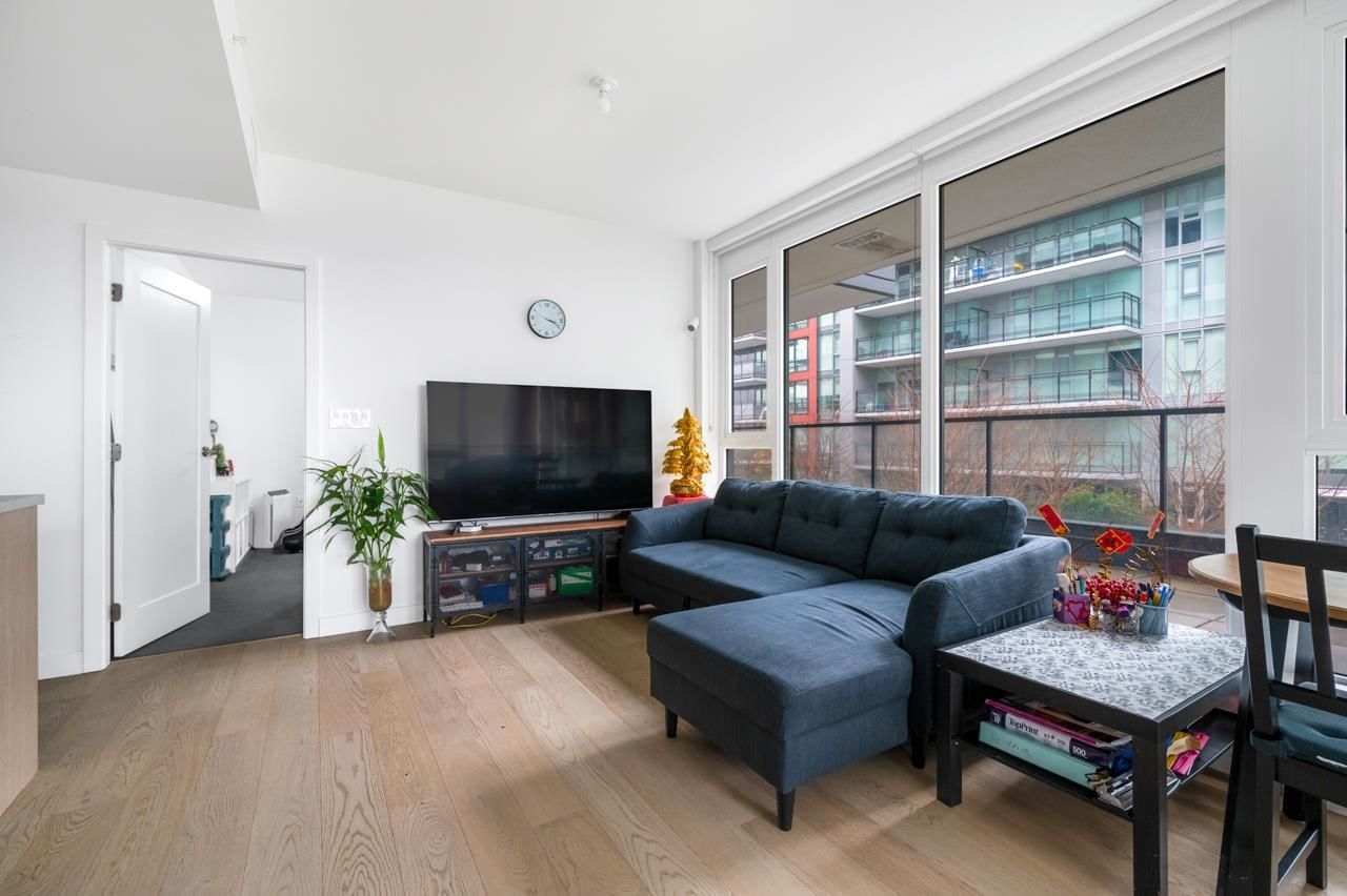 Listing Image 9