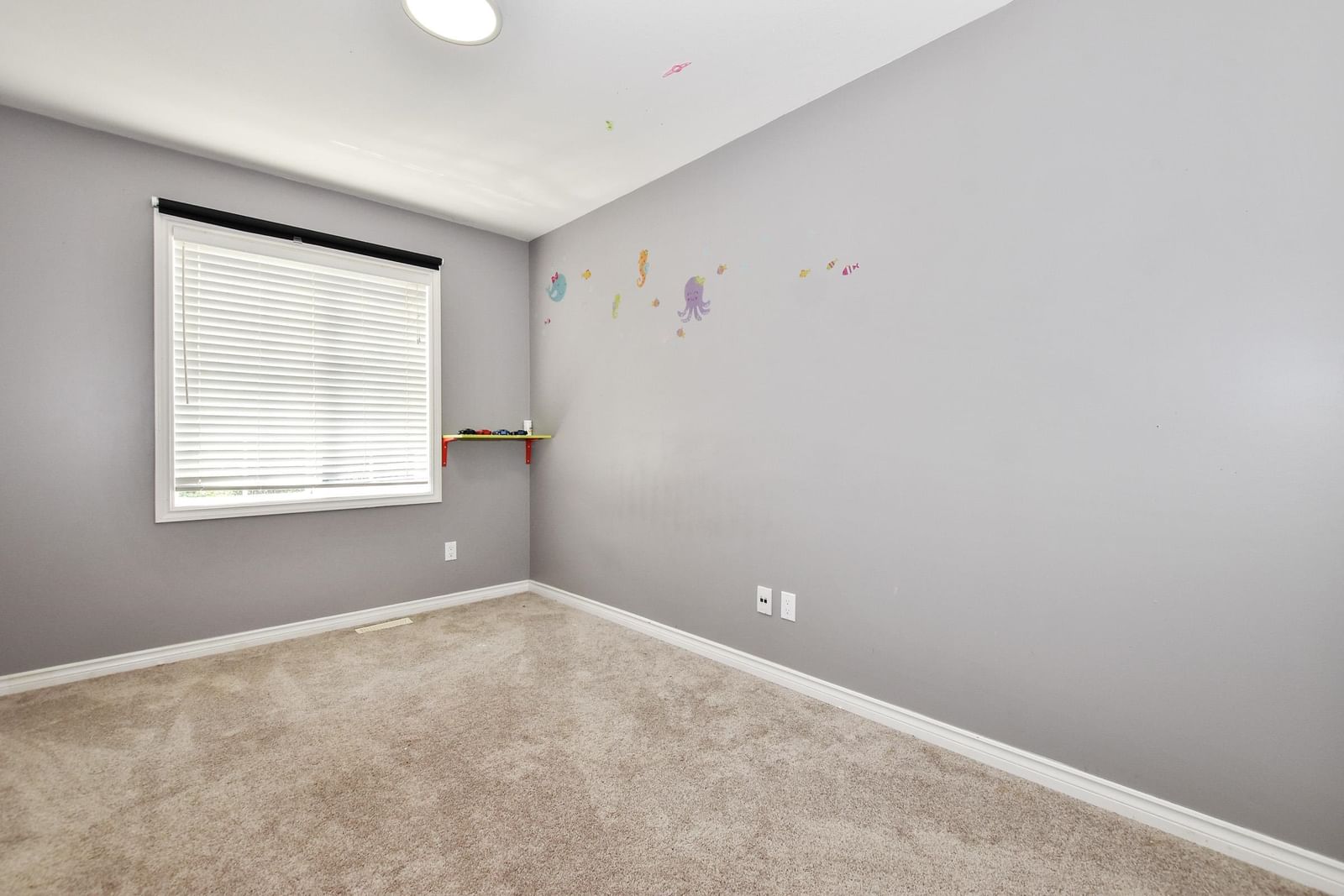 Listing Image 24