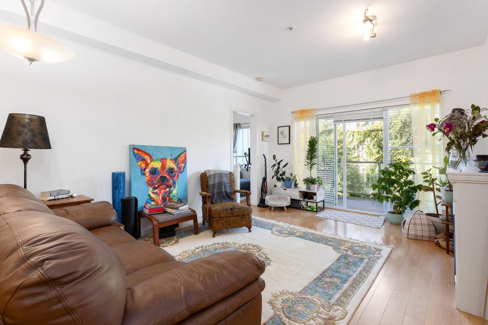 Listing Image 10