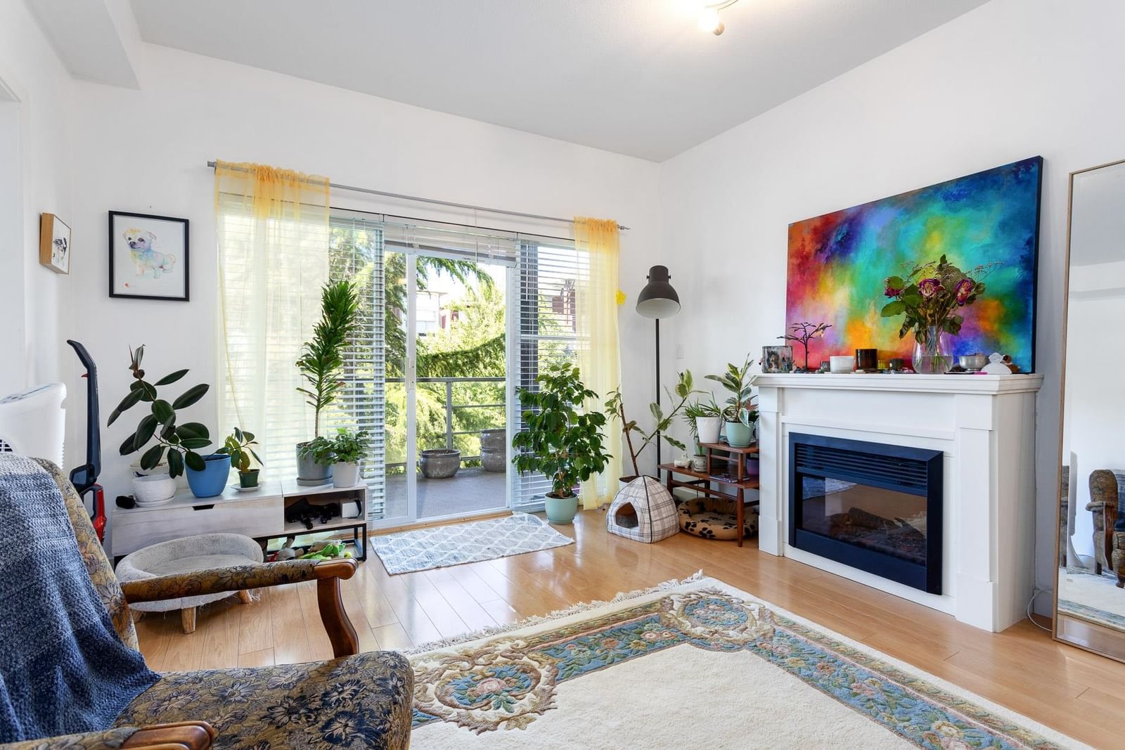 Listing Image 11