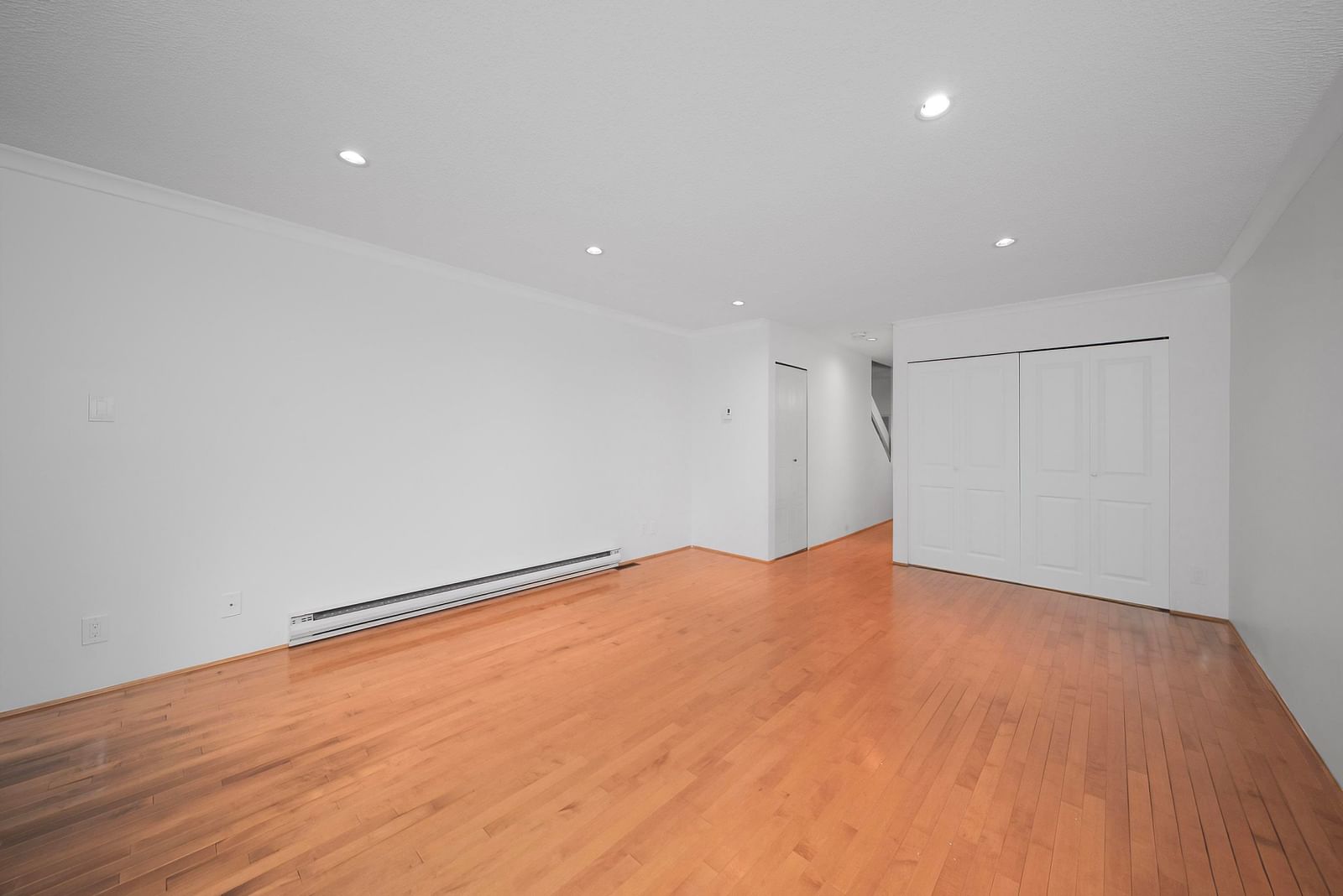 Listing Image 30