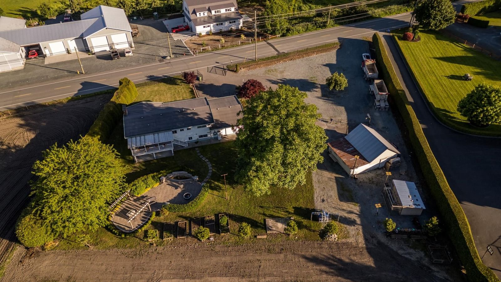 Listing Image 6