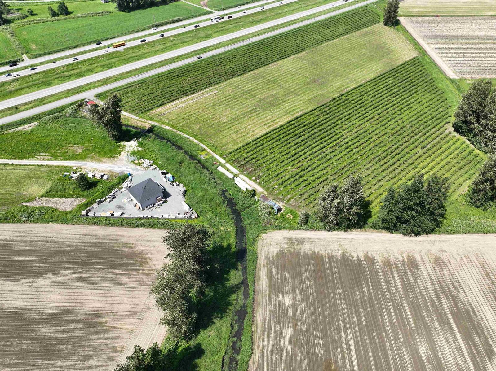 Listing Image 11