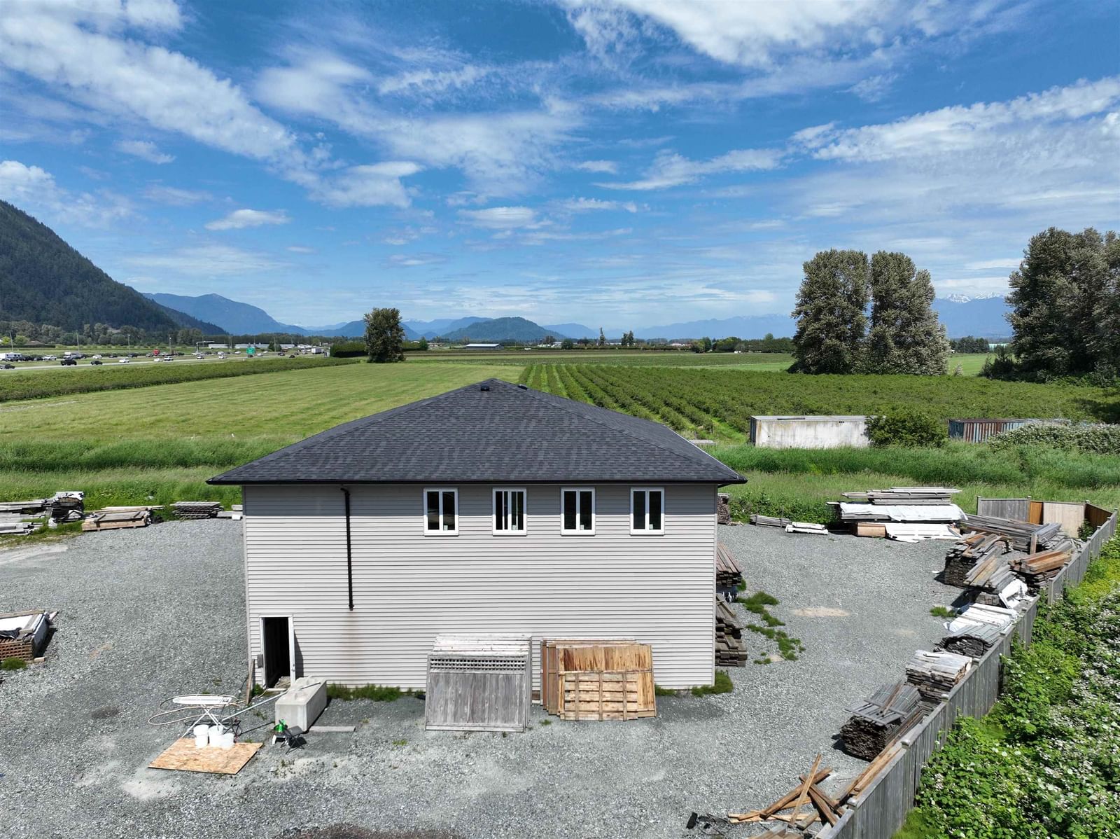 Listing Image 6