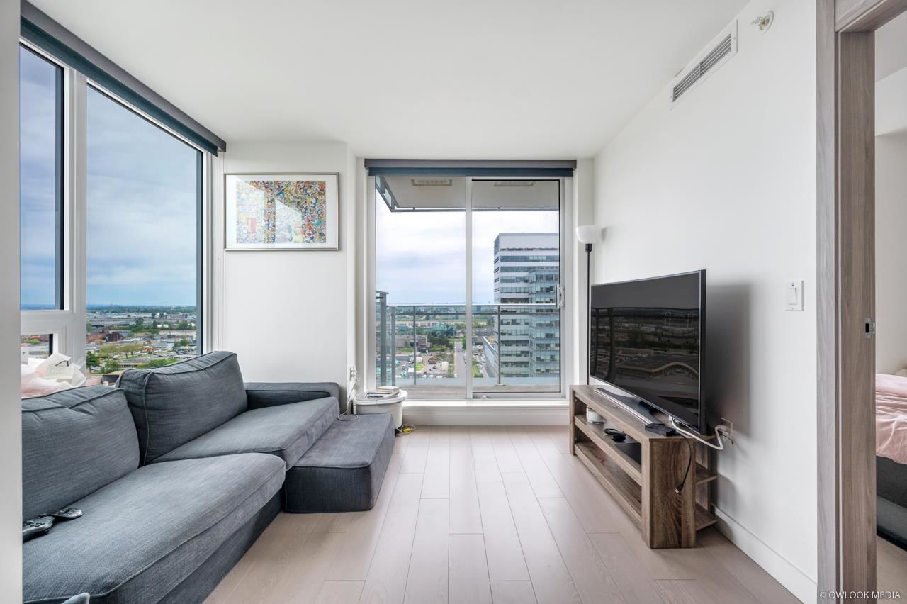 Listing Image 8