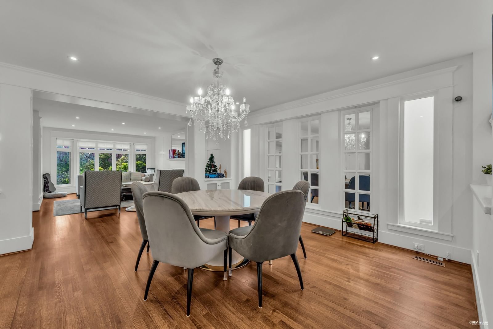 Listing Image 14