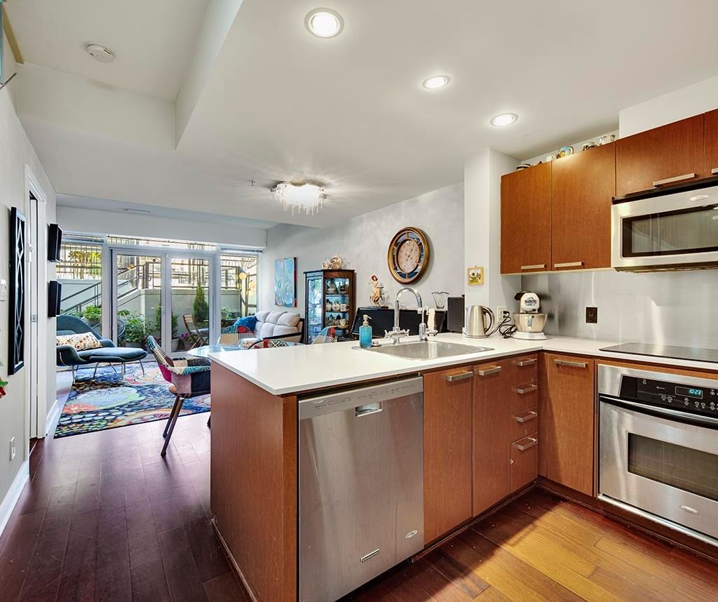 Listing Image 10