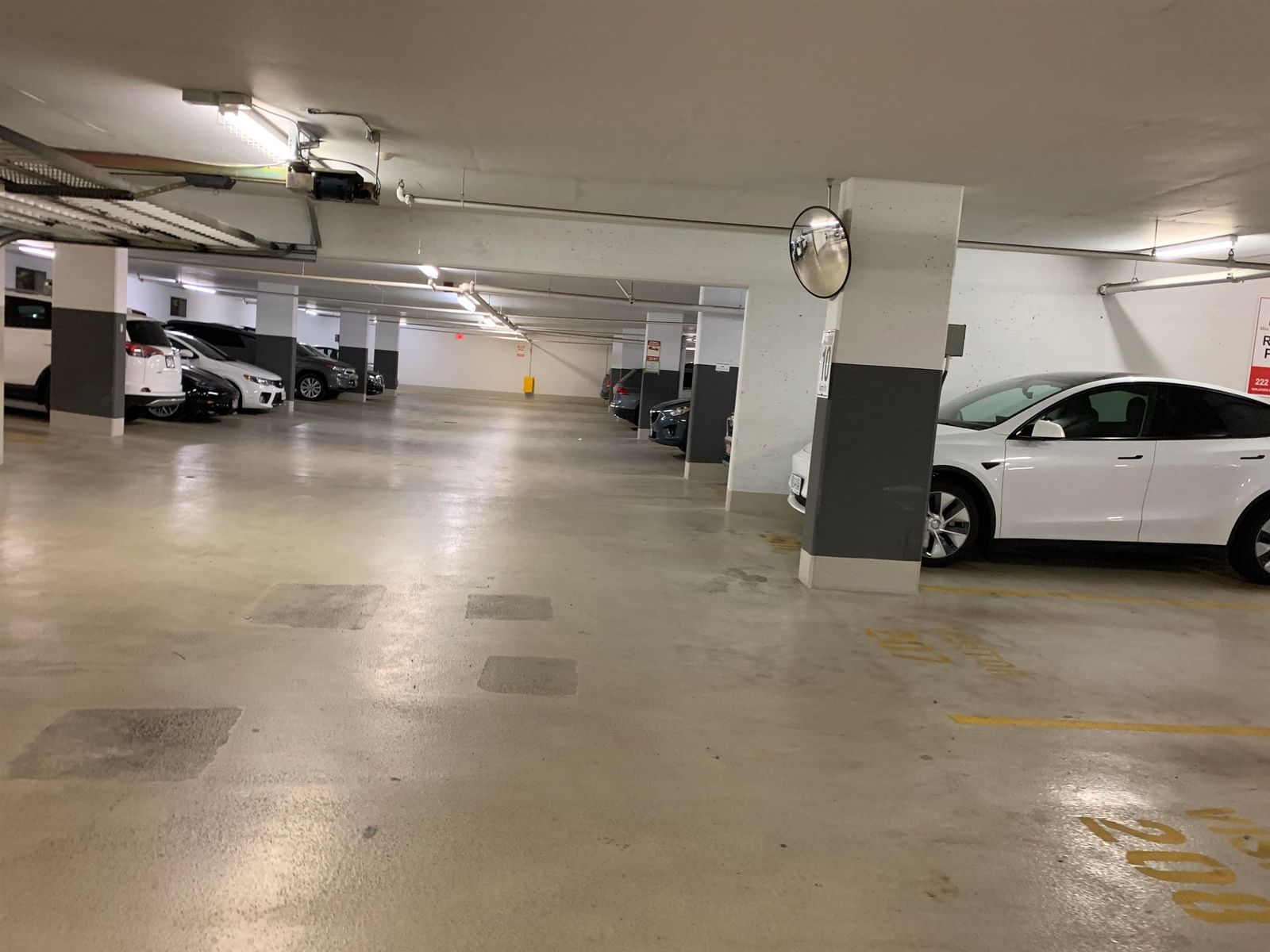 Listing Image 12