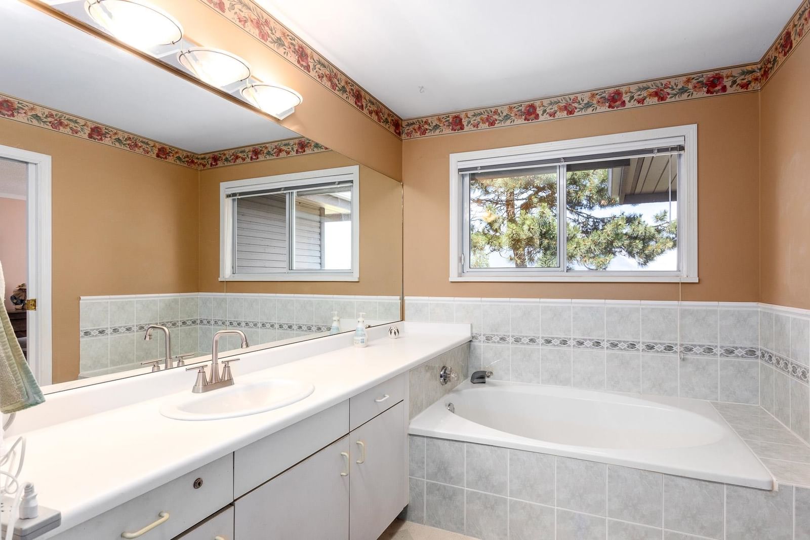 Listing Image 26