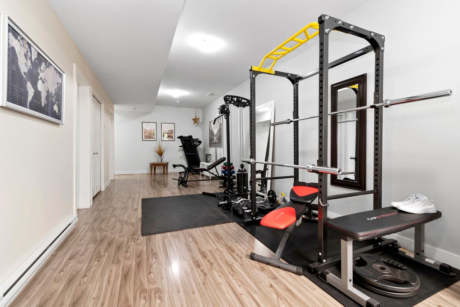 Listing Image 6