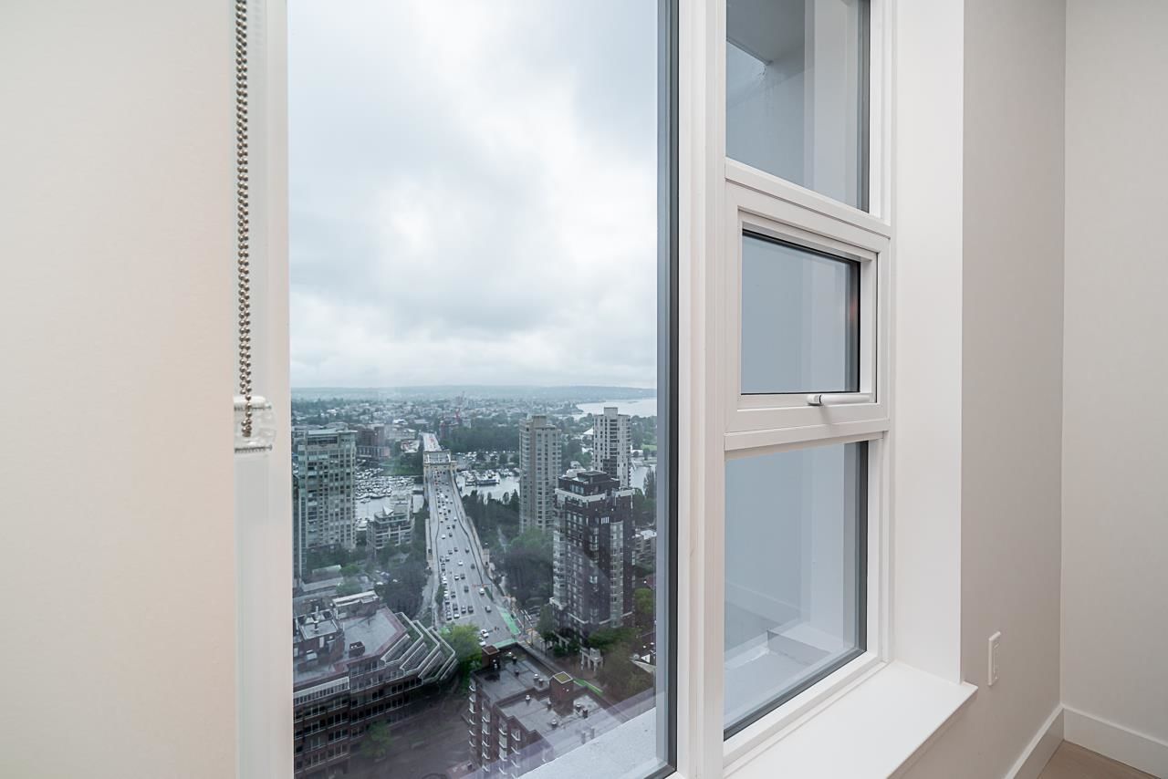 Listing Image 17